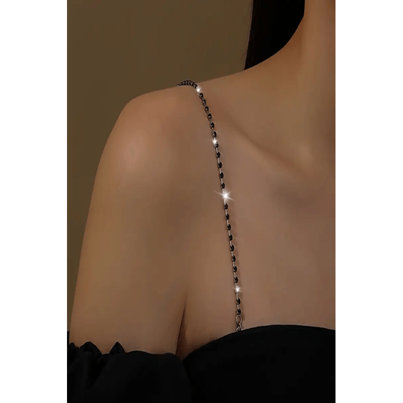 Fashion, accesorii si bijuterii - Femei - Lenjerie si pijamale femei - Lenjerie intima femei - Set bretele reglabile sutien cu un rand de strasuri negre si bretele reglabile sutien invizibile cu snur transparent - Infinity.ro