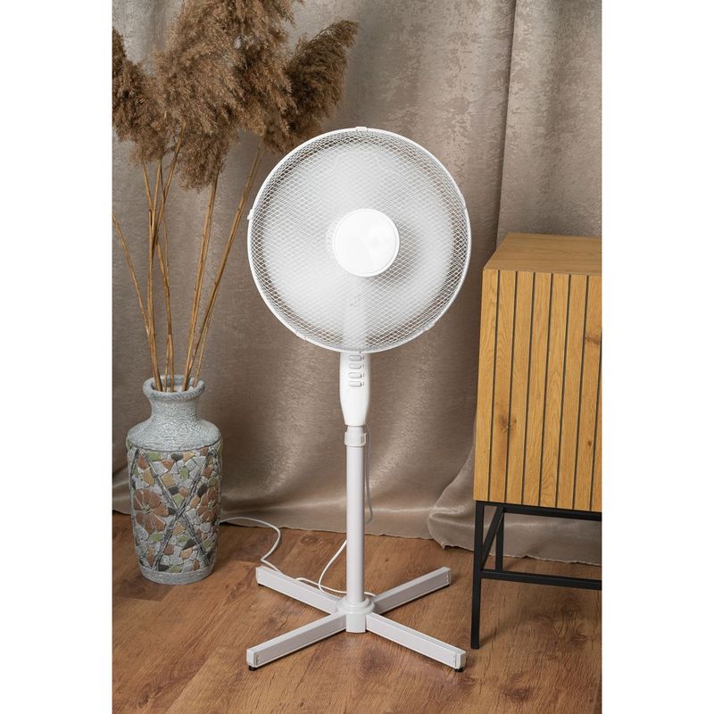 Electronice si Electrocasnice - Climatizare si sisteme de incalzire - Aparate racire aer - Ventilatoare - Ventilator cu picior, diametru 40 cm, putere 45 W, max 1.2 m, oscilatie 100ﾰ, cablu alimentare 1.7 m, culoare alba - Infinity.ro