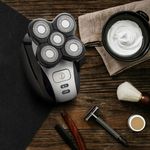 Ingrijire personala si Cosmetice - Aparate & accesorii ingrijire personala - Aparate de ras si tuns - Aparate de ras electrice - Aparat de ras electric Renew Force, Acumulator 2000 mAh, 5 Lame Rotunde, Impermeabil, Fara Fir, Negru Gri - Infinity.ro