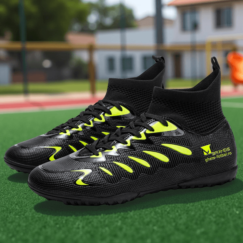 Sport si Outdoor - Echipament Sportiv - Incaltaminte sport - Ghete si bocanci - Ghete de fotbal MBrands, 8.8 cu glezna pentru teren sintetic, negru 44 - Infinity.ro