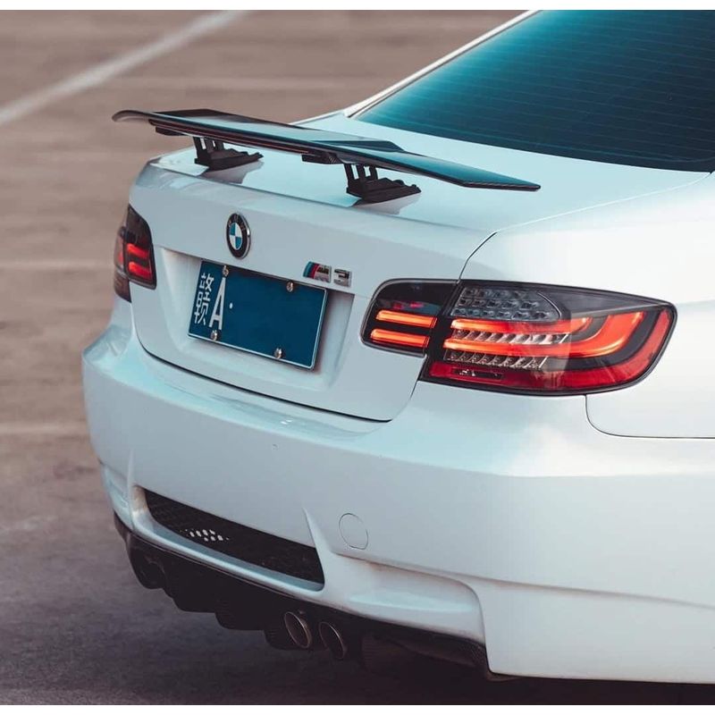 Auto si Moto - Electronice auto - Accesorii electronice auto - Eleron Electric cu Banda LED Integrata pentru Functia de Franare,  Finisaj Carbon Premium, Design Sportiv - Infinity.ro