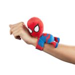 Jucarii, Copii si Bebe - Jucarii si jocuri - Jucarii de plus - Marvel bratara de plus spidey 17cm - Infinity.ro