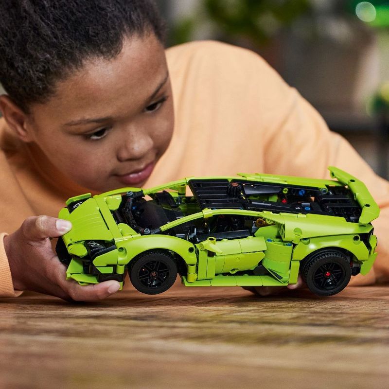 Jucarii, Copii si Bebe - Jucarii si jocuri - Seturi de constructie si cuburi - Seturi de constructie - Lego technic lamborghini huracan tecnica 42161 - Infinity.ro