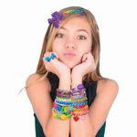 Jucarii, Copii si Bebe - Jucarii si jocuri - Jucarii & jocuri educative - Seturi de artizanat - Plexi flexi gherghef pentru impletit cu 800 elastice din cauciuc si 15 accesorii - Infinity.ro