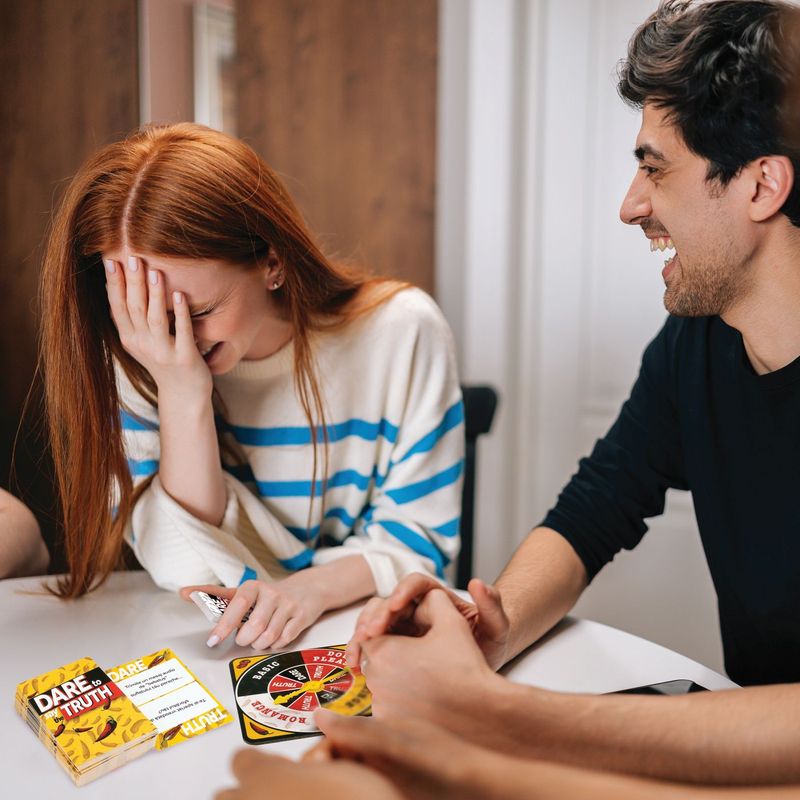 Jucarii, Copii si Bebe - Jucarii si jocuri - Jocuri si puzzle - Jocuri de societate - Joc adevar sau provocare - Infinity.ro