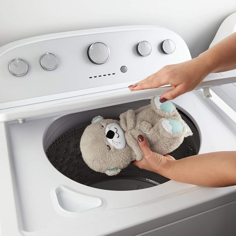 Jucarii, Copii si Bebe - Jucarii si jocuri - Jucarii bebelusi - Jucarii interactive bebelusi - Fisher price jucarie respira cu bebelusul vidra - Infinity.ro