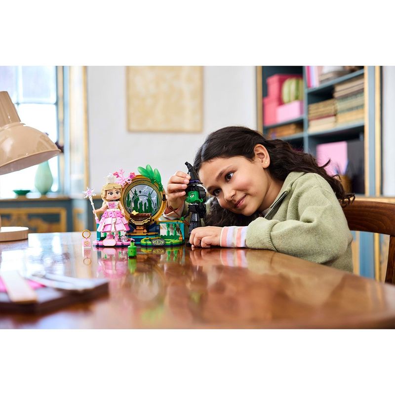 Jucarii, Copii si Bebe - Jucarii si jocuri - Seturi de constructie si cuburi - Seturi de constructie - Lego wicked figurinele elphaba si glinda 75682 - Infinity.ro