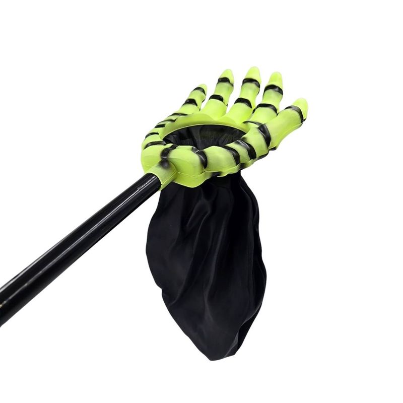 Casa si Gradina - Decoratiuni - Decoratiuni petrecere - Accesorii pentru petrecere - Sac de colindat, cu maner, pentru Halloween, model mana verde si craniu, Eurowrap - Infinity.ro