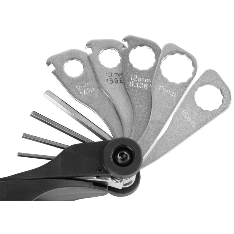 Sport si Outdoor - Ciclism - Piese pentru biciclete - Scule biciclete - Set complet reparatie bicicleta, chei si petice, 28 buc - Infinity.ro