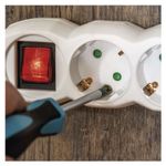 Casa si Gradina - Electrice - Accesorii electrice - Prelungitoare, triple, fise - Prelungitor electric 3m 6x Priza Schucko,  alb, cu protectie pentru copii, cu intrerupator - Infinity.ro