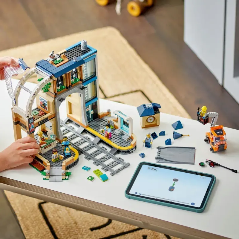 Jucarii, Copii si Bebe - Jucarii si jocuri - Seturi de constructie si cuburi - Seturi de constructie - Lego City Gara Centrala 60469 - Infinity.ro