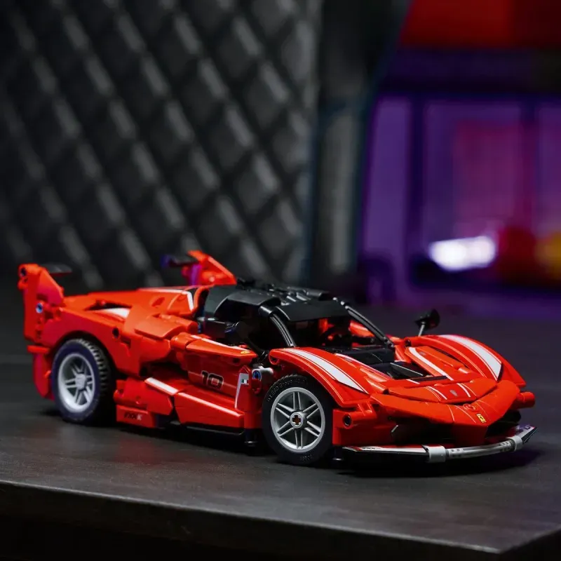 Jucarii, Copii si Bebe - Jucarii si jocuri - Seturi de constructie si cuburi - Seturi de constructie - Lego Technic Ferrari Fxx K 42212 - Infinity.ro