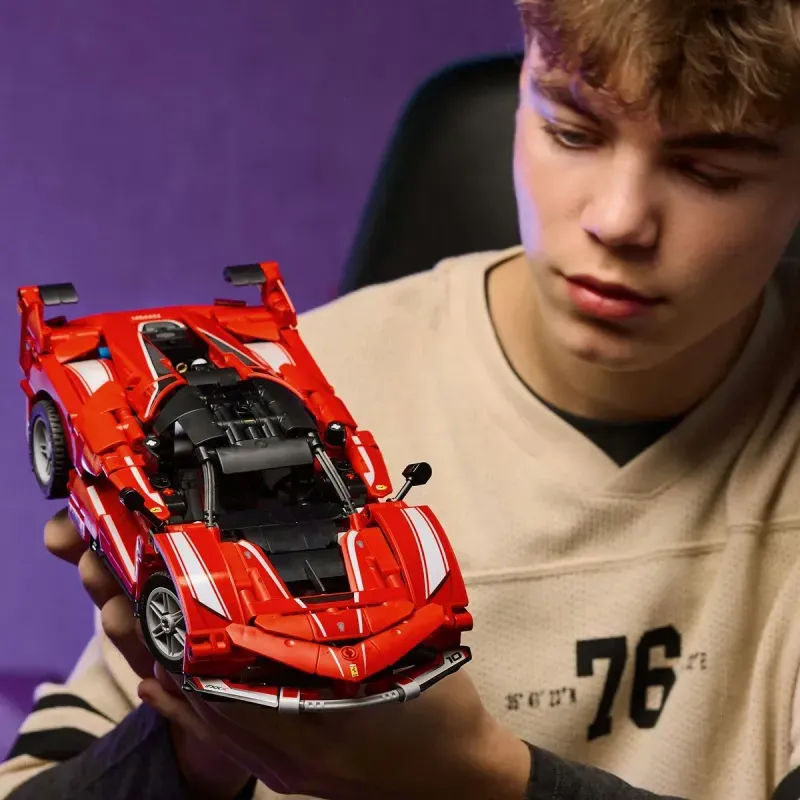 Jucarii, Copii si Bebe - Jucarii si jocuri - Seturi de constructie si cuburi - Seturi de constructie - Lego Technic Ferrari Fxx K 42212 - Infinity.ro