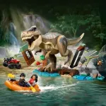 Jucarii, Copii si Bebe - Jucarii si jocuri - Seturi de constructie si cuburi - Seturi de constructie - Lego Jurassic World Renasterea Evadare Pe Rau Din Calea Unui T Rex 76975 - Infinity.ro