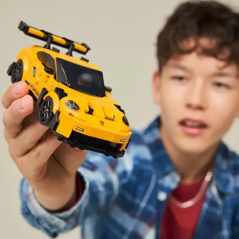 Jucarii, Copii si Bebe - Jucarii si jocuri - Seturi de constructie si cuburi - Seturi de constructie - Lego Speed Champions Supermasina Porsche 911 Gt3 Rs 77239 - Infinity.ro