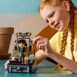 Jucarii, Copii si Bebe - Jucarii si jocuri - Seturi de constructie si cuburi - Seturi de constructie - Lego Wednesday Figurina Wednesday Addams 76780 - Infinity.ro