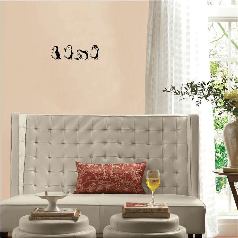 Casa si Gradina - Decoratiuni - Decoratiuni perete - Decor perete Pinguini din 4 Parti HH746 din lemn - 58 L x 19 H (cm) - Infinity.ro