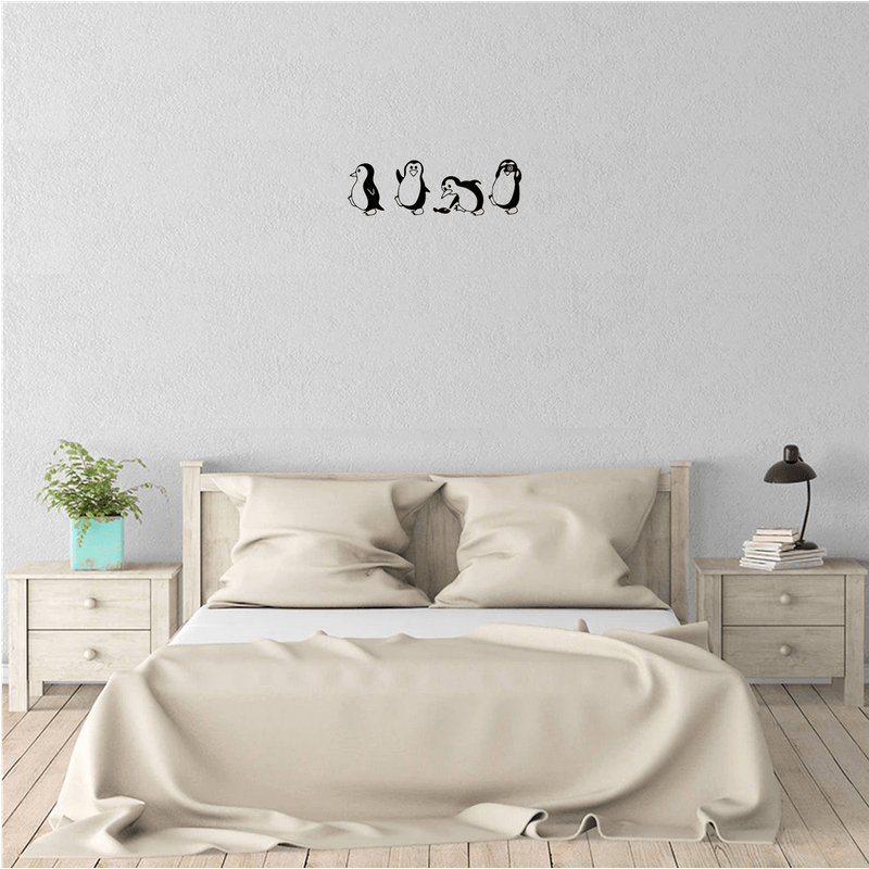 Casa si Gradina - Decoratiuni - Decoratiuni perete - Decor perete Pinguini din 4 Parti HH746 din lemn - 58 L x 19 H (cm) - Infinity.ro