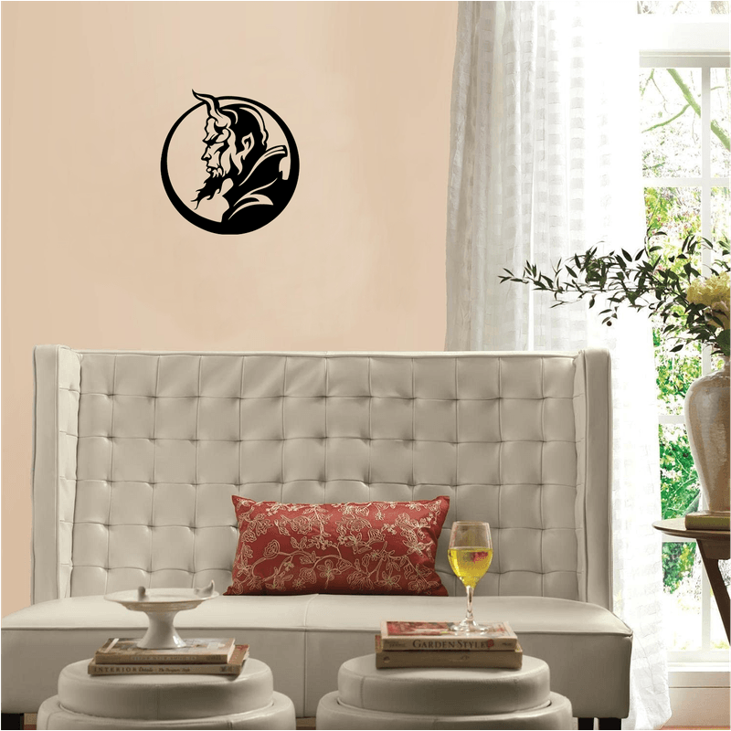 Casa si Gradina - Decoratiuni - Decoratiuni perete - Decor perete Diavol cu Coarne HH727 din lemn - 35 L x 37 H (cm) - Infinity.ro