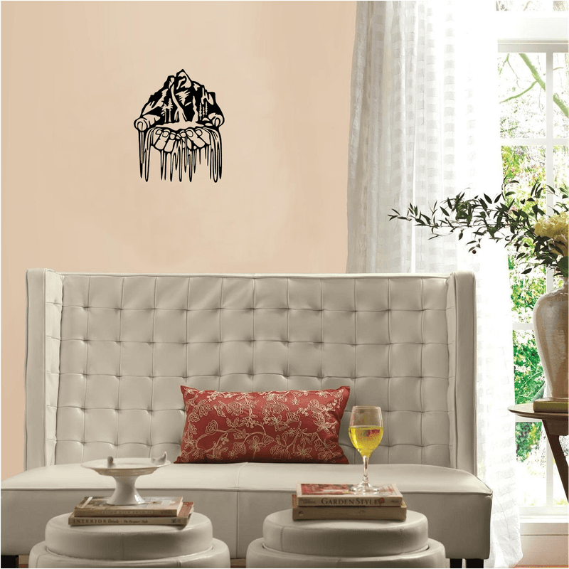 Casa si Gradina - Decoratiuni - Decoratiuni perete - Decor perete Munte in Mana HH742 din lemn - 27 L x 34 H (cm) - Infinity.ro