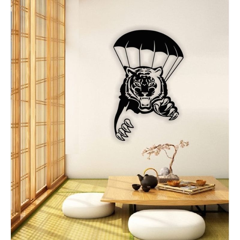 Casa si Gradina - Decoratiuni - Decoratiuni perete - Decor perete Personalizabil Tigru cu Parasuta HHH455 din lemn - 18 L x 29 H (cm) - Infinity.ro