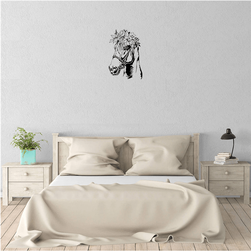 Casa si Gradina - Decoratiuni - Decoratiuni perete - Decor perete Cap de Cal cu Flori HH750 din lemn - 23 L x 35 H (cm) - Infinity.ro