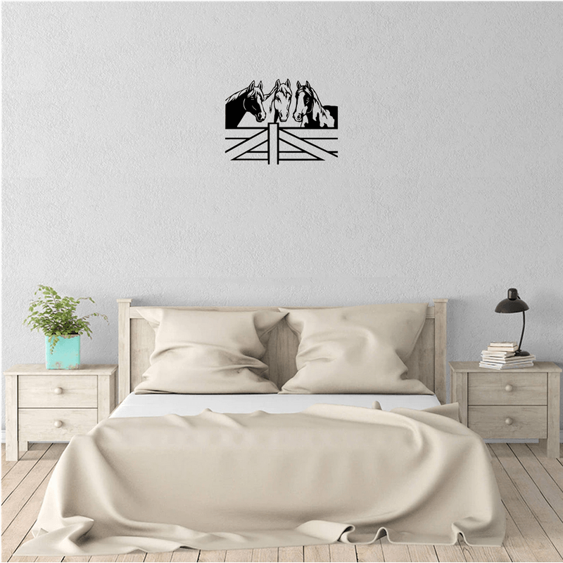 Casa si Gradina - Decoratiuni - Decoratiuni perete - Decor perete Cai HH768 din lemn - 35 L x 27 H (cm) - Infinity.ro