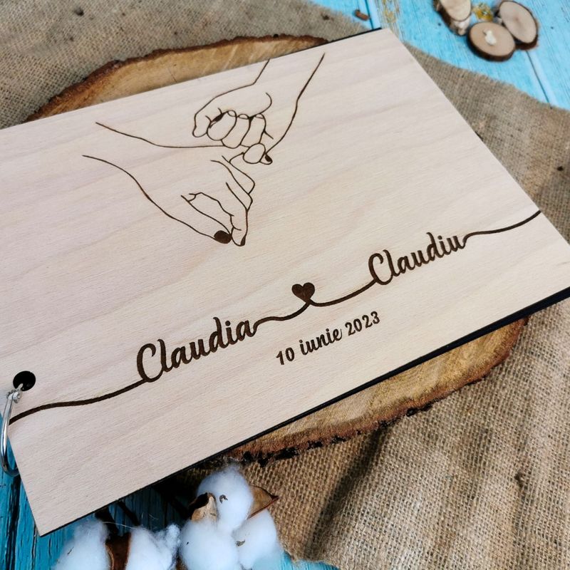 Market - Cadouri - Rame si albume foto - Album Foto GuestBook Nunta HH1643 Personalizat din lemn Atingere 30 x 21 cm - Infinity.ro