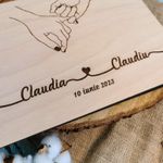 Market - Cadouri - Rame si albume foto - Album Foto GuestBook Nunta HH1643 Personalizat din lemn Atingere 30 x 21 cm - Infinity.ro