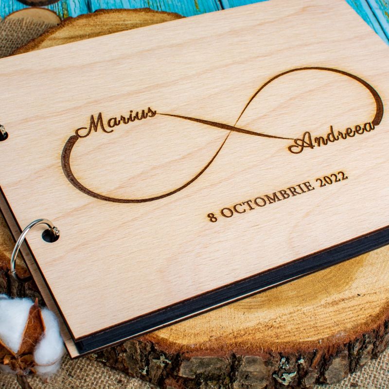 Market - Cadouri - Rame si albume foto - Album Foto GuestBook Nunta HH1615 Personalizat din lemn Infinit 30 x 21 cm - Infinity.ro