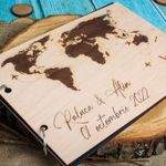 Market - Cadouri - Rame si albume foto - Album Foto GuestBook Nunta HH1610 Personalizat din lemn Inconjurul lumii Traseu Avioane 30 x 21 cm - Infinity.ro