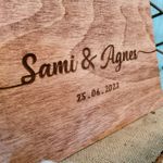 Market - Cadouri - Rame si albume foto - Album Foto GuestBook Nunta HH1639 Model Nume Personalizat din lemn 30 x 21 cm - Infinity.ro