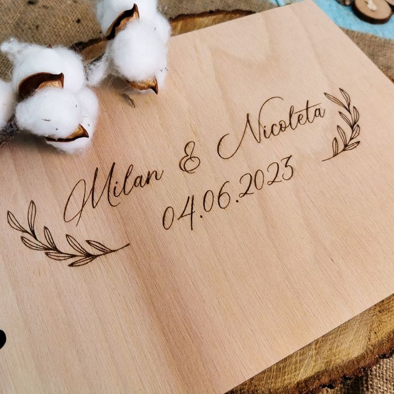 Market - Cadouri - Rame si albume foto - Album Foto GuestBook Nunta HH1640 Model Frunze Personalizat din lemn 30 x 21 cm - Infinity.ro