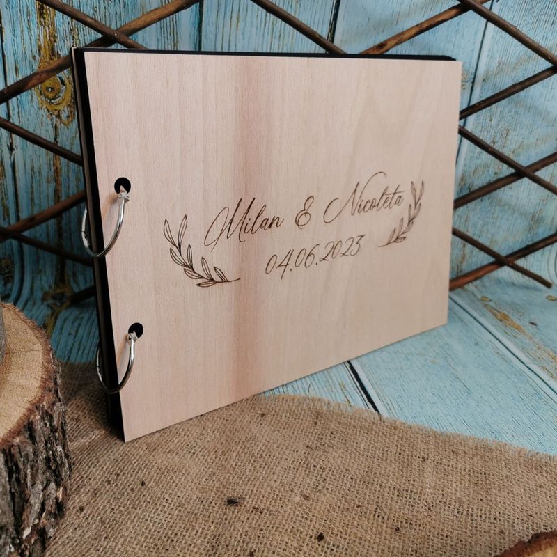 Market - Cadouri - Rame si albume foto - Album Foto GuestBook Nunta HH1640 Model Frunze Personalizat din lemn 30 x 21 cm - Infinity.ro