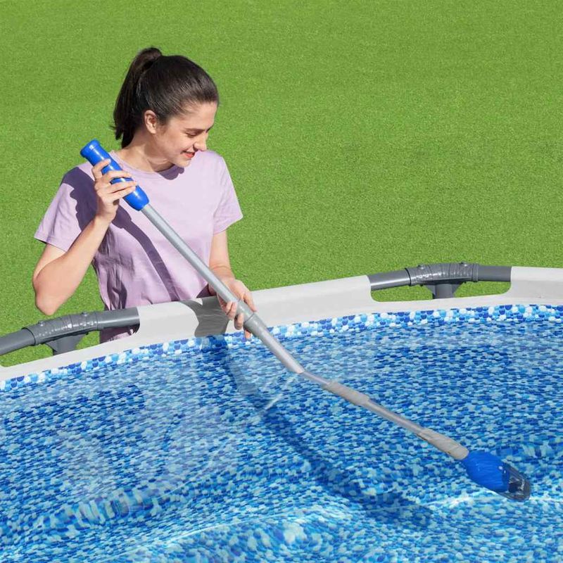 Casa si Gradina - Gradina si terasa - Piscine si accesorii - Accesorii piscine - Bestway Aspirator de piscina fara fir Flowclear AquaTech - Infinity.ro