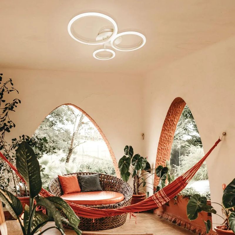 Casa si Gradina - Corpuri si surse de iluminat - Lustre si pendule - Lustra LED cu telecomanda BRENDA, 41W, 3 Cercuri, lumina Rece/Calda/Neutra, Dimabila, Alb - Infinity.ro