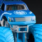 Jucarii, Copii si Bebe - Jucarii si jocuri - Vehicule si jucarii cu telecomanda - Utilaje constructie de jucarie - Monster jam marvel camion gigant shield scara 1 la 64 - Infinity.ro