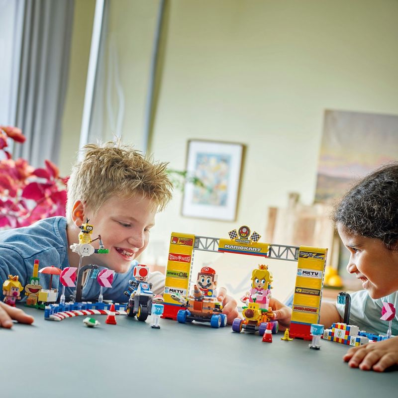 Jucarii, Copii si Bebe - Jucarii si jocuri - Seturi de constructie si cuburi - Seturi de constructie - Lego super mario mario kart set baby peach si grand prix 72036 - Infinity.ro