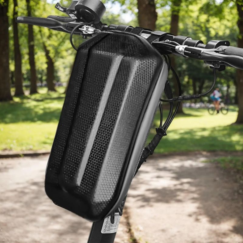 Auto si Moto - Moto - Accesorii moto si consumabile - Geanta impermeabila Trotineta, FIXATO, material EVA, 4L, Negru - Infinity.ro