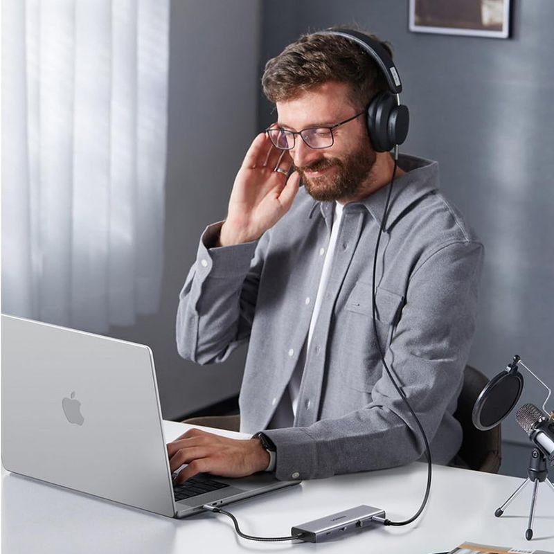 PC, gaming si accesorii - Retelistica - Hub-uri - Hub USB-C la Type-C, 3x USB, HDMI, RJ45, Jack 3.5mm, VGA, TF, SD Card - UVerde (15601) - Gri - Infinity.ro