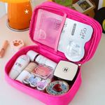 Ingrijire personala si Cosmetice - Machiaj - Portfarduri si genti cosmetice - Geanta pentru cosmetice, matlasata, cu maner, culoarea ciclam, 24x9x15 cm, eCarla, KS132R - Infinity.ro