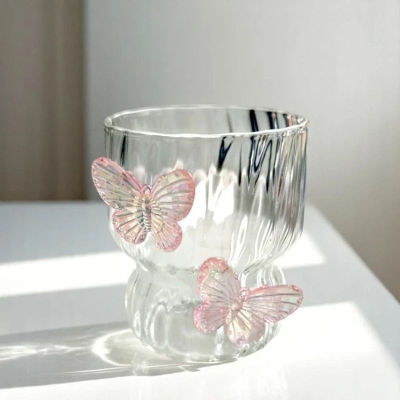 Casa si Gradina - Bucatarie si vesela - Cani si pahare - Pahare - Pahar din sticla borosilicata, cu pereti ondulati si fluturasi roz, 260 ml, eCarla, SZK161 - Infinity.ro