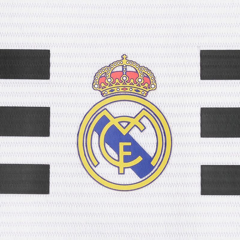 Sport si Outdoor - Accesorii si echipamente sportive - Alte accesorii sportive - Banderola Adidas Captain Real Madrid - Infinity.ro