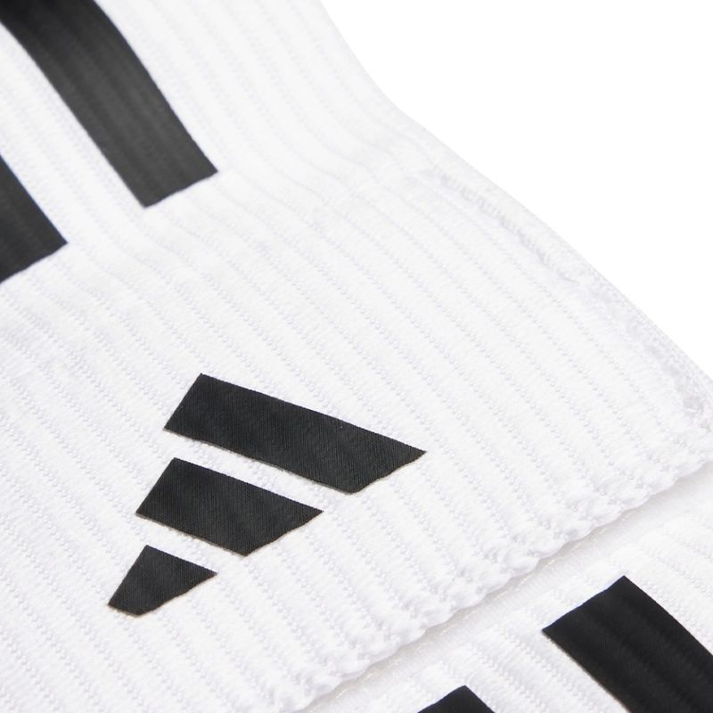 Sport si Outdoor - Accesorii si echipamente sportive - Alte accesorii sportive - Banderola Adidas Captain Real Madrid - Infinity.ro