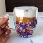 Casa si Gradina - Bucatarie si vesela - Cani si pahare - Cani si cesti - Cana termo, din sticla borosilicata, cu gypsophila, hortensii, trandafiri, 300 ml, pereti dubli, eCarla, SZK166 - Infinity.ro