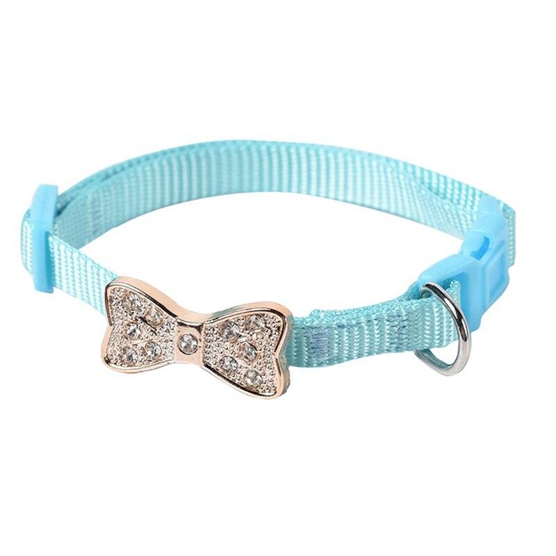 Petshop - Accesorii petshop - Zgarzi, lese si hamuri - Zgarzi - Zgarda cu pandantiv bijuterie fundita, pentru pisici, caini mici/catei sau alte animale de companie -ALBASTRA - Infinity.ro