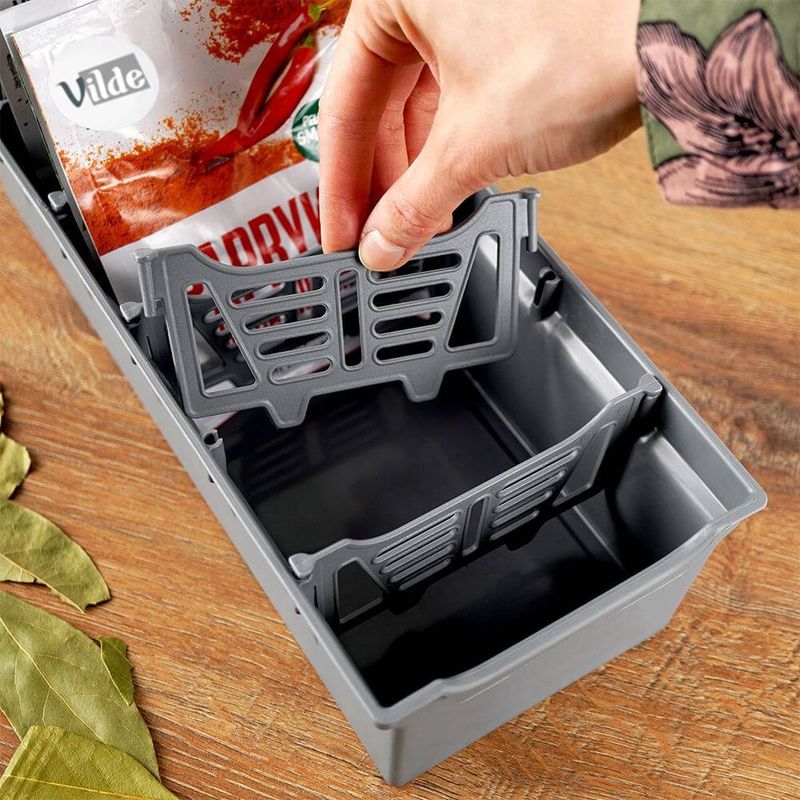 Casa si Gradina - Mobilier - Organizare si depozitare - Cutii depozitare - Organizator pentru condimente gri 30x13x8 cm - Infinity.ro