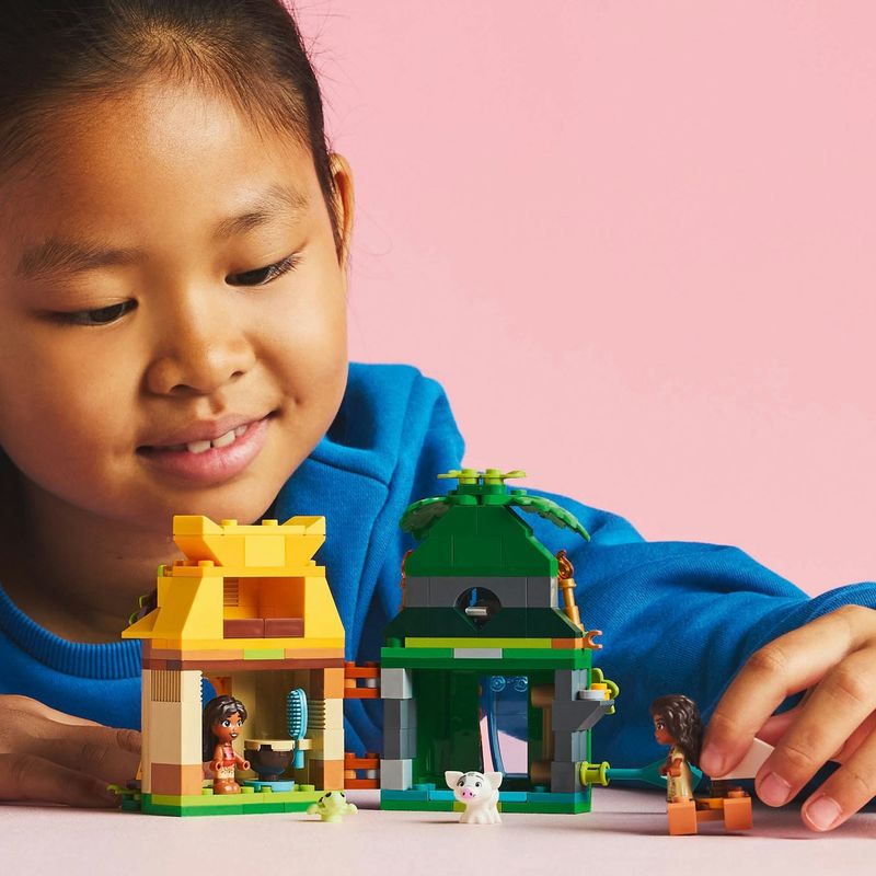 Jucarii, Copii si Bebe - Jucarii si jocuri - Seturi de constructie si cuburi - Seturi de constructie - Lego disney distractie pe insula moanei 43260 - Infinity.ro