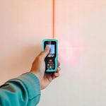 Casa si Gradina - Constructii - Scule electrice si accesorii - Aparate de masura - Telemetru cu laser 50 m, Renew Force, Ecran LCD, precizie +/- 1.5mm, protectie IP54(ploaie si praf), clasa laser II - Infinity.ro