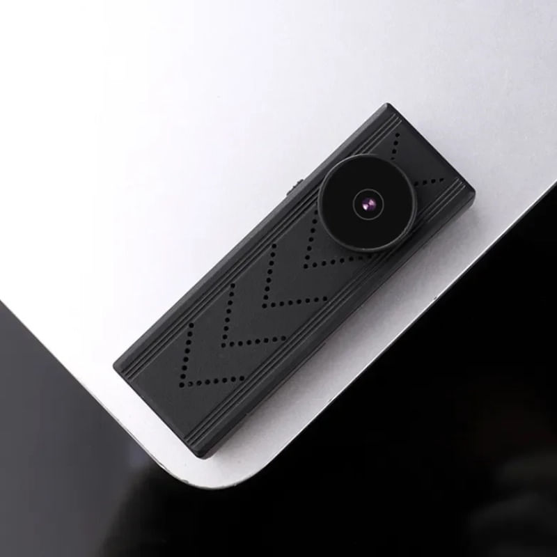 Laptop, Telefoane si Tablete - Wearables si gadgeturi - Gadgeturi - Dispozitive spionaj - Nasture cu Camera Spion iUni IP131, Wi-Fi, 4K, Card Micro SD 8GB - Infinity.ro